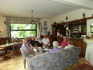 Hotel Haus Nachtigall - B&B