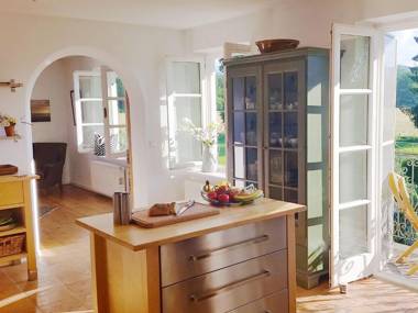 Hochwertige 5-Sterne FeWo mit Garten in Chiemsee-Nähe