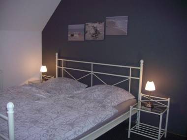 "Ferienwohnungen Wiesenblick"