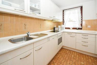 Kastanienallee 3 Wohnung 7