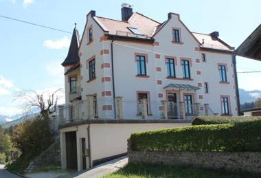 Ferienwohnung in Jugendstilvilla