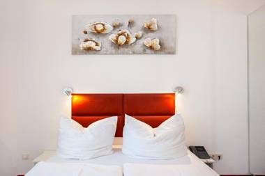 Relax Hotel & SPA Stuttgart