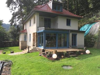 Prima Klima Villa - Ferienwohnung Steinbrecher