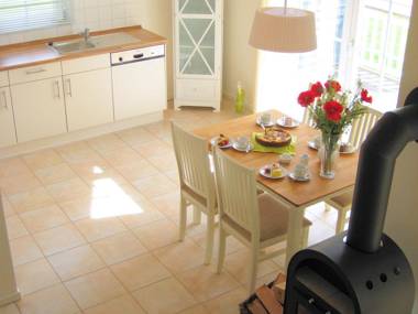 Luxurious modern bungalow with a wood stove and sea view