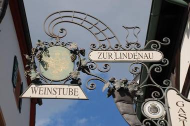 Zur Lindenau