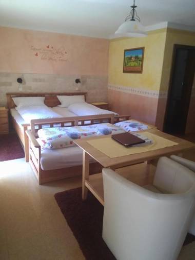 Landgasthof Hotel Zum Hirschenstein Pension Garni