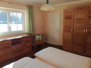 Lizzi Mountain Apartments