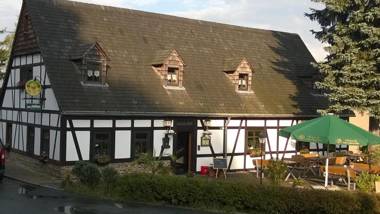 Wirtschaft & Pension Zum Huthaus