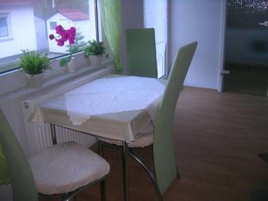 Snug Holiday Home in Schmiedefeld am Rennsteig with Garden