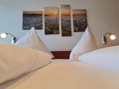 Kurhotel Schluchsee App 1103 - das mit der Kuckucksuhr mit Indoorpool Hochschwarzwaldkarte Schluchsee