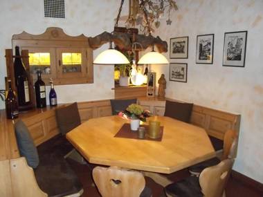 Hotel-Gasthof Krone-Lax