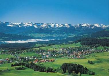 Landhotel Herzberger garni Zimmer & Ferienwohnungen