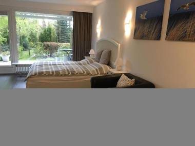 Riv-01-Riviera-Aussenschwimmbad