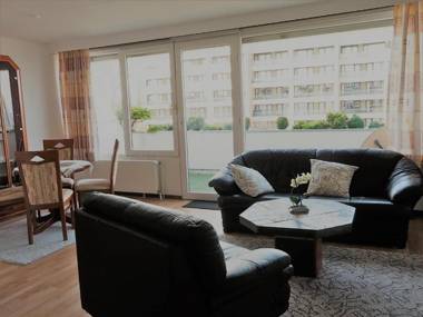 TER-215-Terrassenhuegel-Seeblick