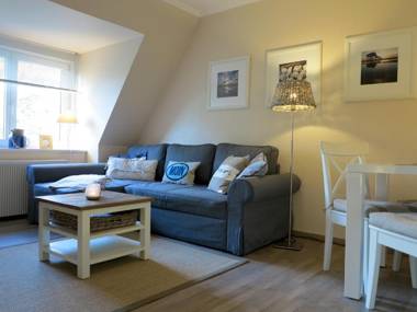 FeWo Strandschnecke Haus Hallig Oland