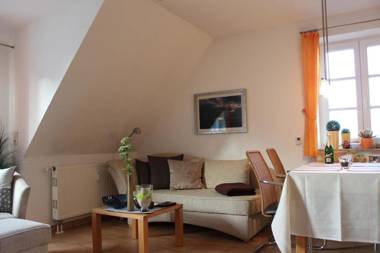 Haus-Langeness-OG-App-Stiller-Hafen