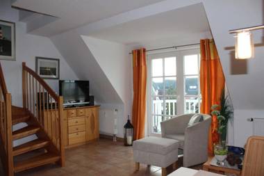 Haus-Langeness-OG-App-Stiller-Hafen