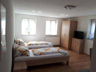 Pension Waldhorn und Gästehaus Apartments B & B27