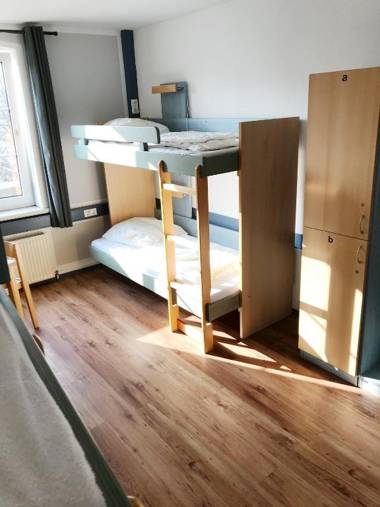 Blue Doors Hostel KTV