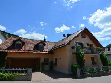 Cozy Apartment in Prunn with Private Terrace