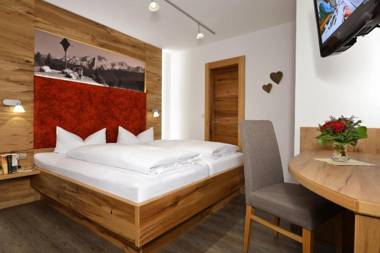 Hotel Edelweiß Garni