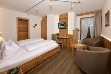 Hotel Edelweiß Garni