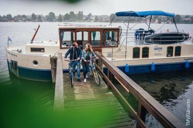 Kuhnle-Tours Hafendorf Müritz