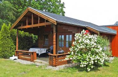 Holz_Ferienhaeuser Rechlin SEE 9800