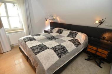 Kapitäns Hus - Haushälfte 2 mit Kamin Sauna Wasserblick