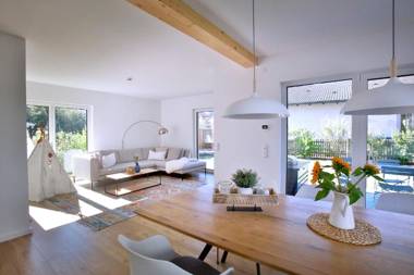 Chalethaus-Chiemsee - 148qm Garten-Chaletwohnung am Chiemsee - Neubau