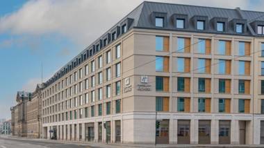 Holiday Inn Express & Suites - Potsdam an IHG Hotel