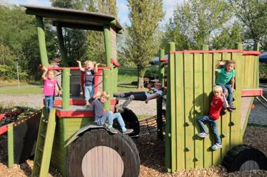 Familien- und Freizeithotel Gutshaus Petkus