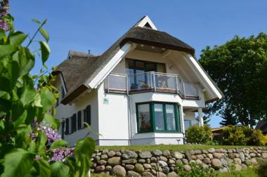 Seedörper Reethus F558 mit Hafenblick Kamin und Sauna