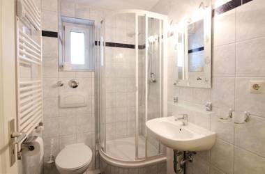 Strandstraße by Rujana