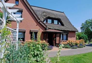 exklusives Ferienhaus untern Reetdach