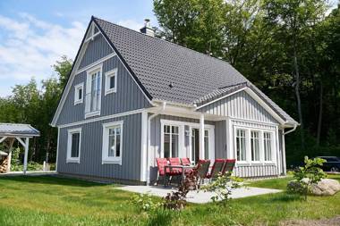 Haus "Strandlust" F408 über zwei Etagen mit Kamin Terrasse Garten