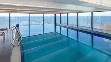 COAST HOUSE White Island