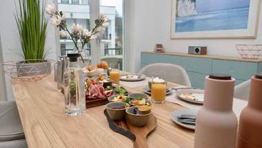 COAST HOUSE White Island