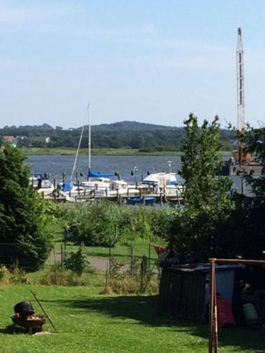 Ferienappartement mit Seeblick und Balkon