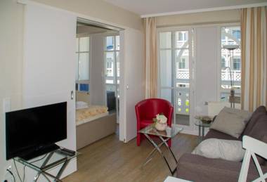 Ferienwohnung mit Balkon und Seeblick