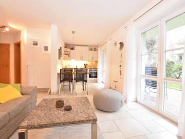 Modern Apartment in Graal-Müritz with Garden