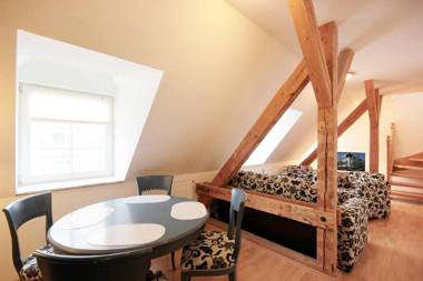 Altes Postamt by Rujana