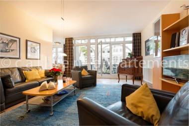 Villa Hildegard by Callsen