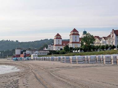 Villa Strandburg F 409 WG 10 mit Balkon und Meerblick