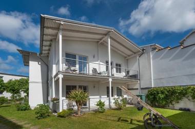 Haus Kastanienblick by Rujana