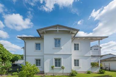 Haus Kastanienblick by Rujana