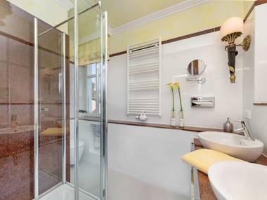 Haus Liebeskind F 666 Gelbe Calla