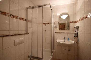 Villa Schwan by Rujana