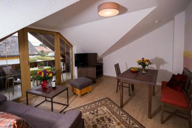 Ferienwohnungen Chiemgauer Seenglück