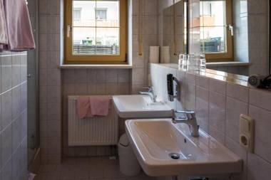 Ferienwohnungen Chiemgauer Seenglück